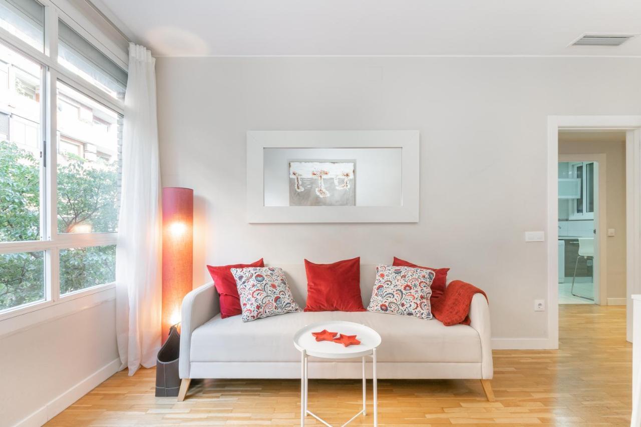 Elegance Barcelona Rentals Esterno foto