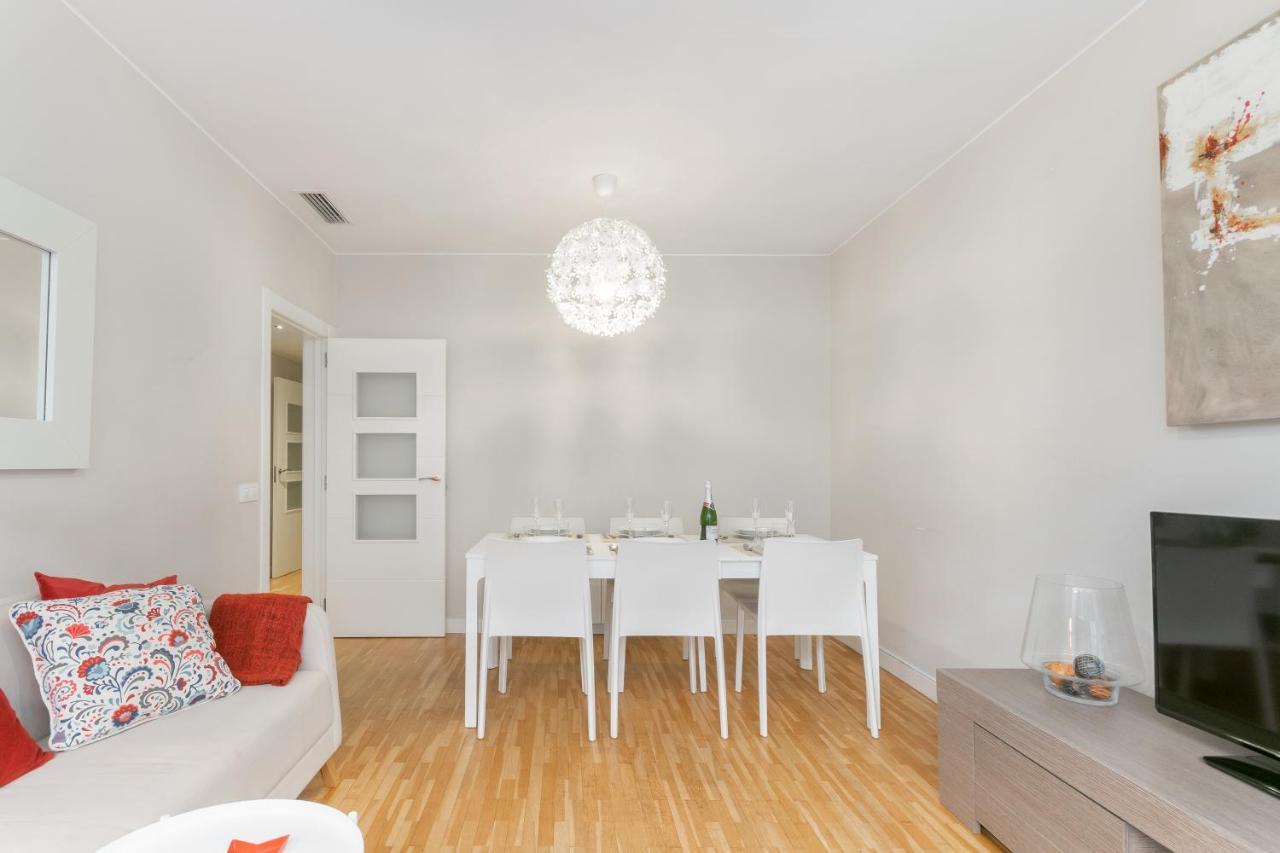 Elegance Barcelona Rentals Esterno foto